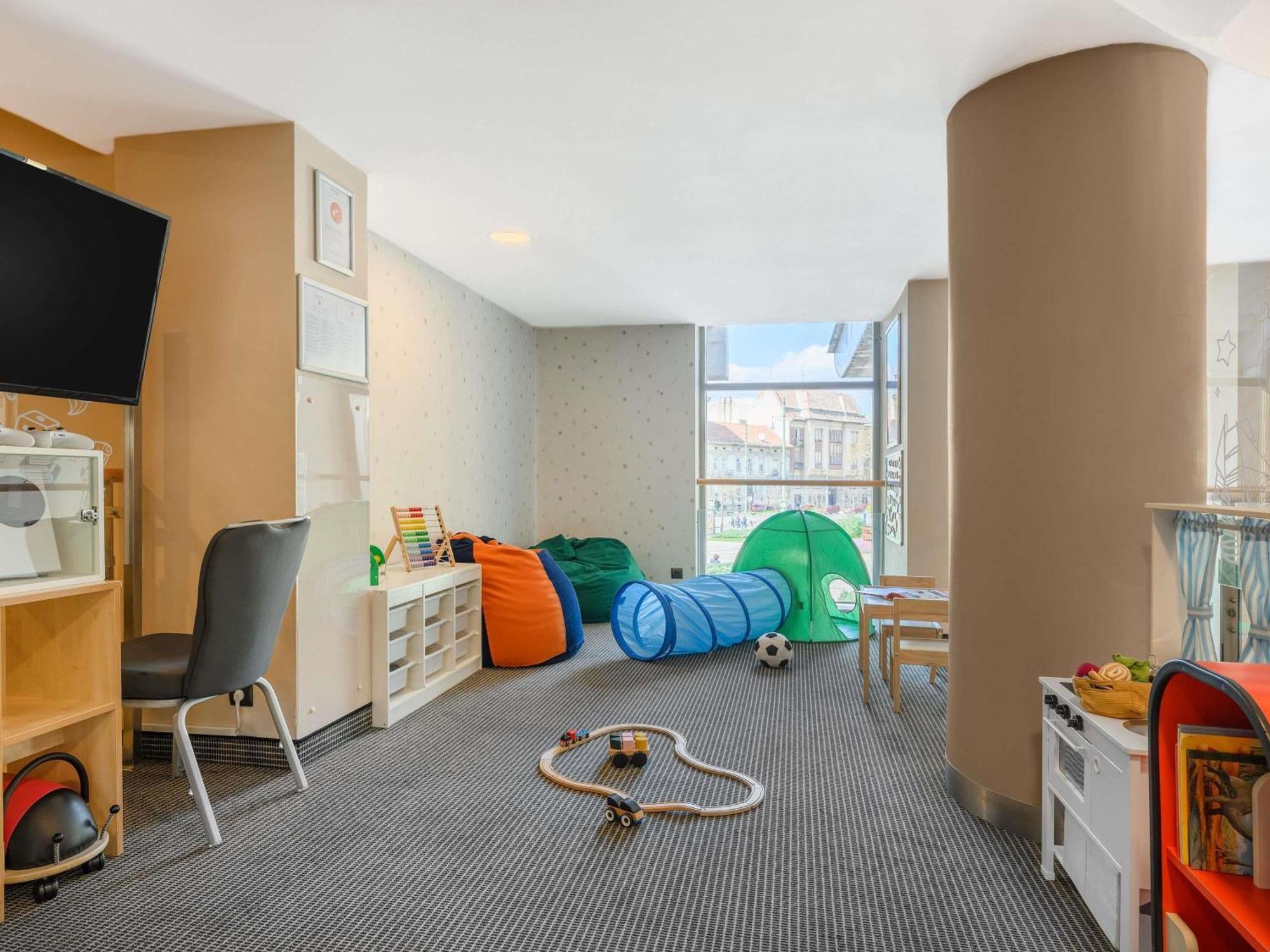 Novotel סגד מראה חיצוני תמונה